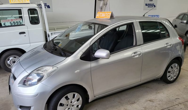 AUTOMATIC Toyota Yaris 1.3, year 2010, 113,000km, automatic gears, music, air conditioning etc, sold with 1 year guarantee, asking 6,995e, tel 922 736451.