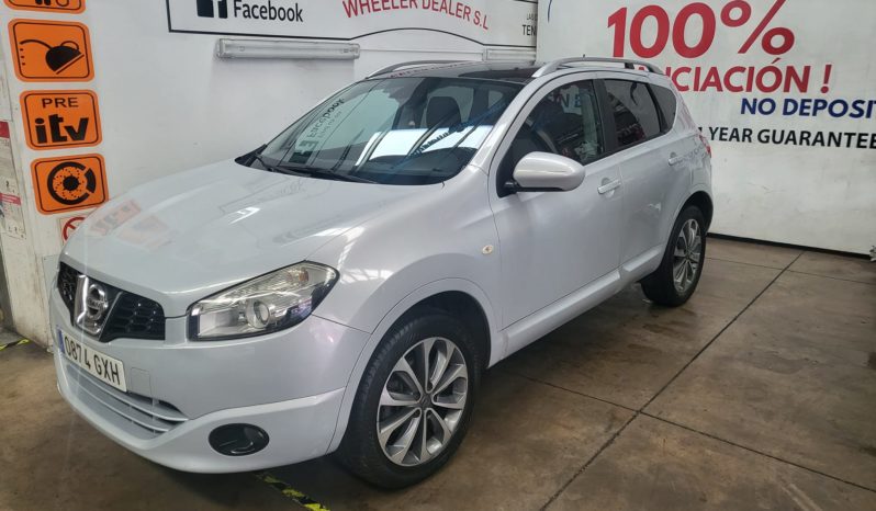 AUTOMATIC Nissan Qashqai 2.0 Dci ,4x4, year 2010, 182,000km, full panoramic roof, music, reverse cameras, air conditioning, automatic gears , sold with 1 year guarantee, asking 10,995e.