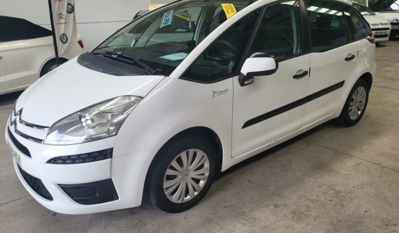 Citroen C4 Picasso 1.6, year 2011, 142,000km, music, air-conditioning etc, sold with 1 year guarantee, asking 6,995e. Tel 922 736451. 100% no deposit finance available