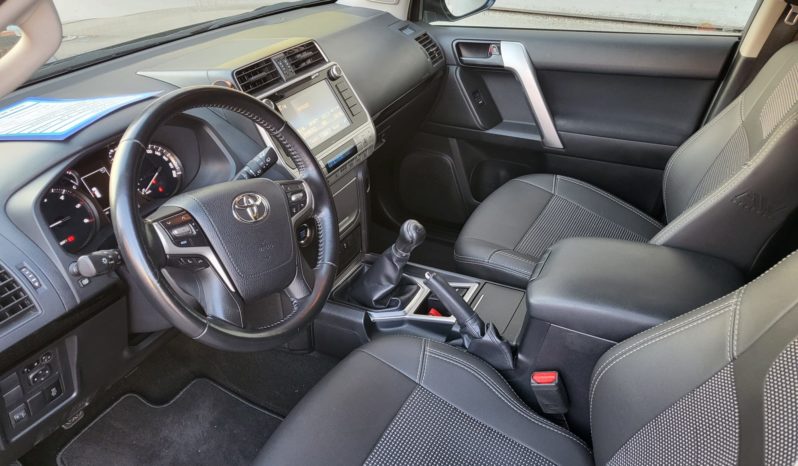 Toyota Land Cruiser 2.8D full