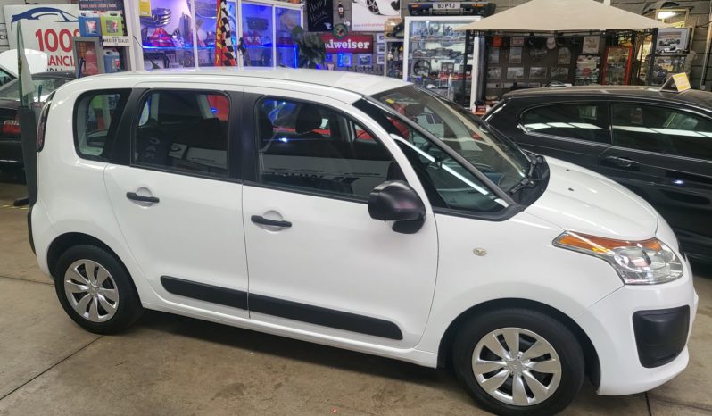 Citroen C3 Picasso 1.4, year 2015, 129,000km, music, air-conditioning etc, sold with 1 year guarantee, asking 7,995e. 100%no deposit finance available, tel 922 736451