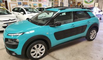 Citroen Cactus 1.2, año 2016, un solo dueño con 124.000km, música, aire acondicionado etc, se vende con 1 año de garantía, pido 9.995.
