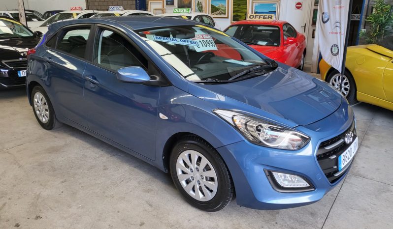Hyundai I-30, 1.4, year 2016, one owner with 85,000km, music, air-conditioning etc, sold with 1 year guarantee, asking 10,995e