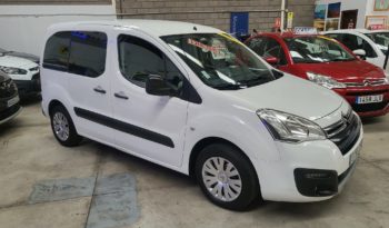 Citroen Berlingo 1.6 azul HDi, multiespacio, año 2016, 159.000km música, aire acondicionado etc, con 1 año de garantía, pidiendo 13.995e.