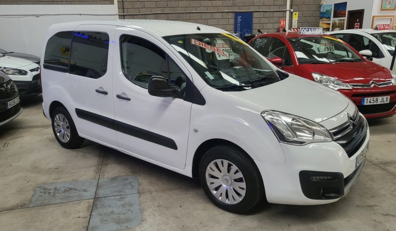 Citroen Berlingo 1.6 azul HDi, multiespacio, año 2016, 159.000km música, aire acondicionado etc, con 1 año de garantía, pidiendo 13.995e.