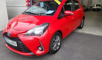 Toyota Yaris 998, año 2018, un solo dueño con 93.000km, música, aire acondicionado etc, con 1 año de garantía, pido 14.995e.