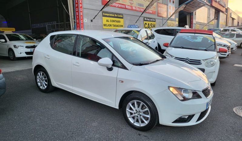 AUTOMATICO, Seat Ibiza TSi año 2016, un propietario con 98.000 kilometros, música, teléfono, aire acondicionado, cambios automáticos , 1 año de garantía, pidiendo 11.995e 100%no depósito de financiación disponibles. Tel 922 736451