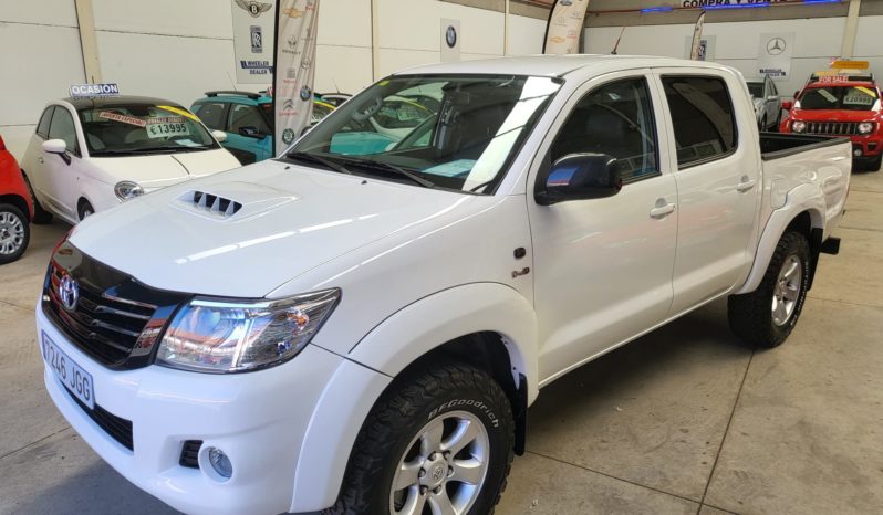 Toyota Hilux 2.5 diesel 4x4, year 2015 146,000km, music, air conditioning, reverse cameras etc, sold with 1 year guarantee, asking 26,995e. 100% no deposit finance available. Tel 922 736451