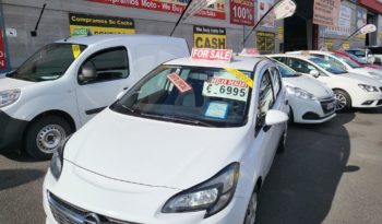 Opel Corsa 1.4 año 2016, 125.000 kilometros, música, aire acondicionado, etc, se vende con 1 año de garantía, pidiendo 6.995e, 100% sin depósito de financiación disponibles. Tel 922 736451