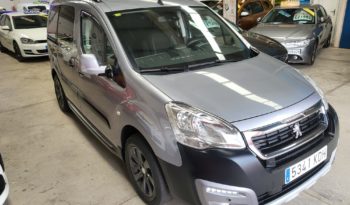 Peugeot Partner Tepee 1.6 azul HDi, año 2017, 128.000 kilometros, música, cámara de aparcamiento, navegación, aire acondicionado, etc, se vende con 1 año de garantía, 100% de financiación sin depósito disponible, pidiendo 15.995e. Tel 922 736451