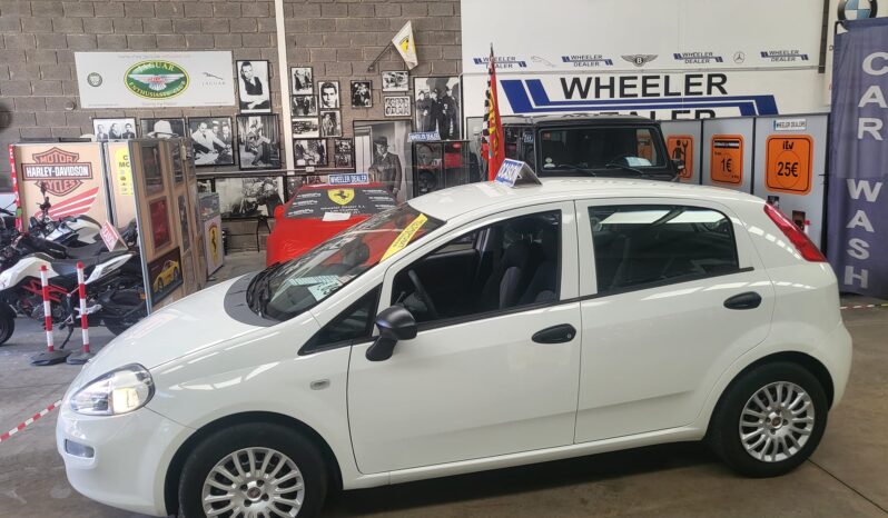 Fiat Punto 1.2, 110cv year 2018, one owner with 85,000km, music, air-conditioning etc, sold with 1 year guarantee, asking 8,995e 100% no deposit finance. Tel 922 736451