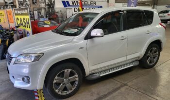 Toyota Rav 4, 2.2DCat, AUTOMATICO, año 2010, 186.000, música, aire acondicionado, navegación, etc, se vende con 1 año de garantía, pidiendo 14.995e. Tel 922 736451