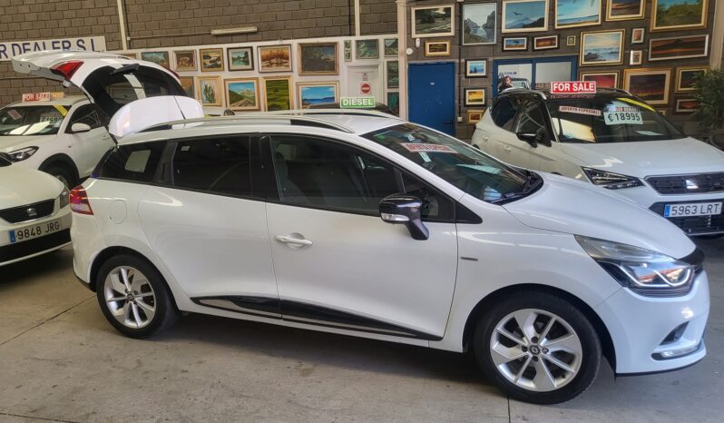 Renault Clio 1.2 Sport Tourer, year 2017, one owner with 92,000km, music, air-conditioning etc, sold with 1 year guarantee, asking 9,995e. 100% no deposit finance available, tel 922 736451