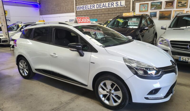 Renault Clio Sport Tourer 1.2, year 2017, one owner with 84,000km, music, air-conditioning, navigation etc, sold with 1 year guarantee, asking 10,995e. 100 % no deposit finance available. Tel 922 736451