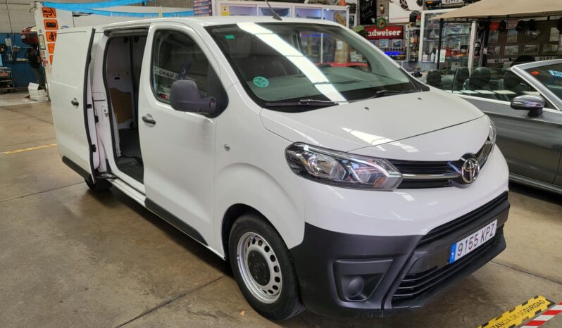 Toyota Proace 1.6HDi, year 2018, 126,000km, music, air-conditioning etc, used for transporting designer clothing, very clean inside, sold with 1 year guarantee, asking 16,995e, 100% no deposit finance available. Tel 922 736451