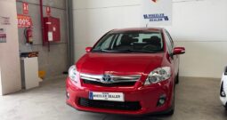 TOYOTA AURIS 1.8