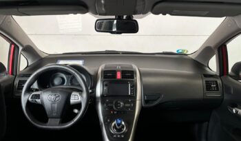 Toyota Auris Hybrid lleno