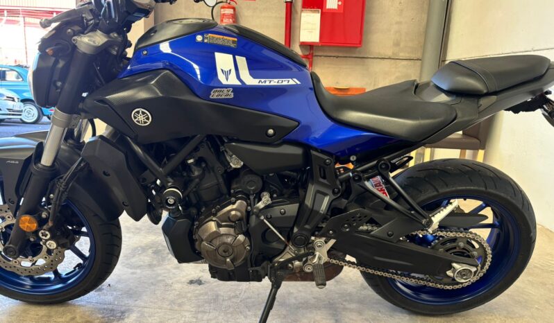 Yamaha MT 07 full