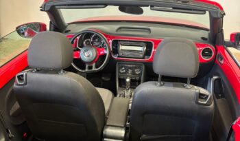 Volkswagen Beetle Cabrio full