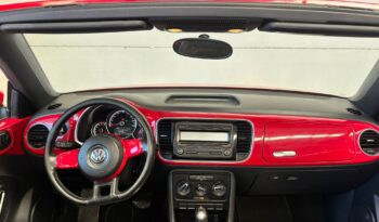 Volkswagen Beetle Cabrio full