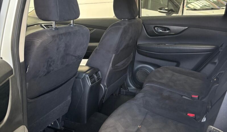 Nissan X-Trail full